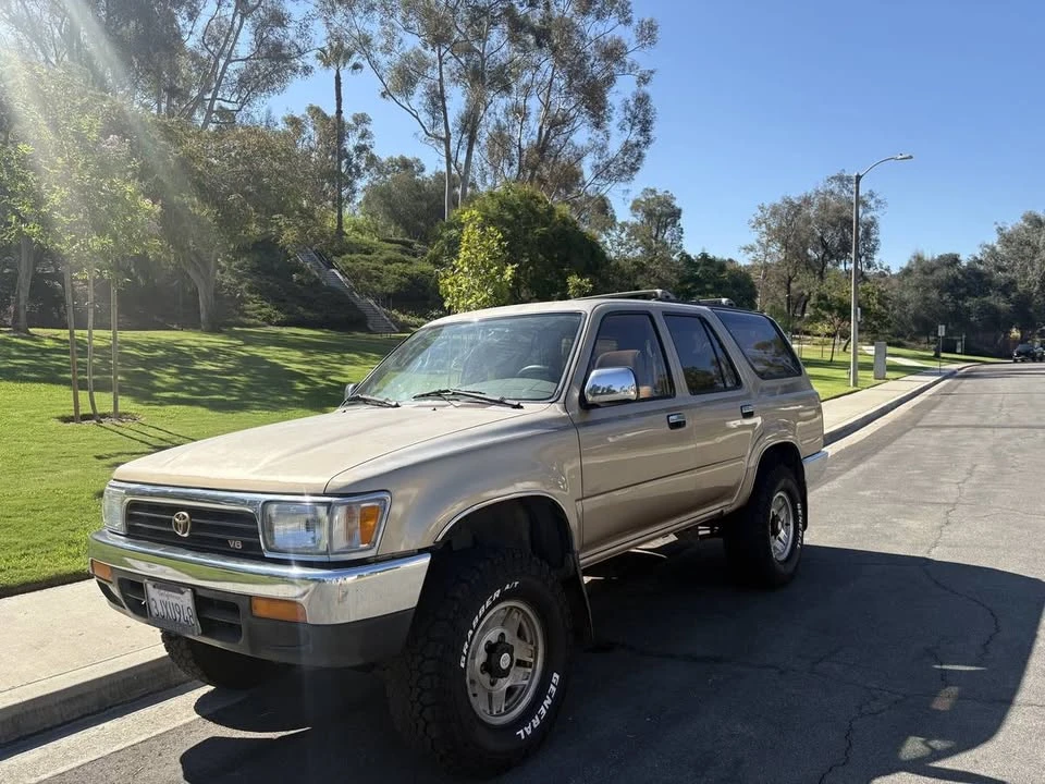 1994 Toyota 4Runner 2nd Gen - Image 8 of 12