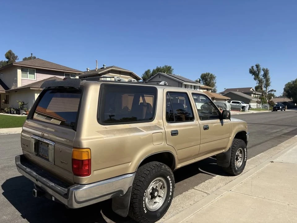 1994 Toyota 4Runner 2nd Gen - Image 4 of 12