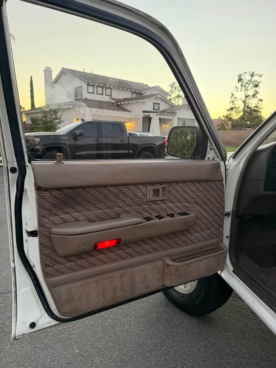 1994 Toyota 4Runner 2nd Gen - Image 11 of 20