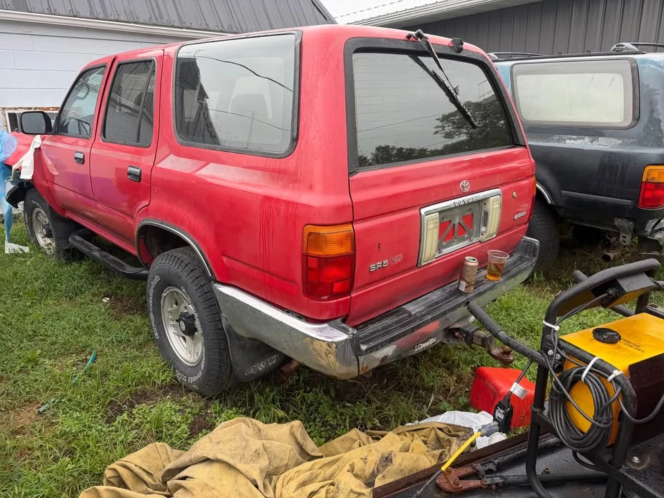 1994 Toyota 4Runner 2nd Gen - Image 2 of 19
