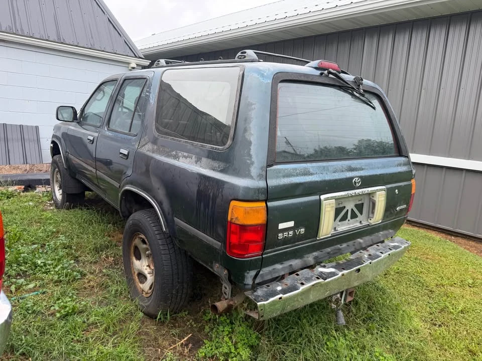 1994 Toyota 4Runner 2nd Gen - Image 3 of 19