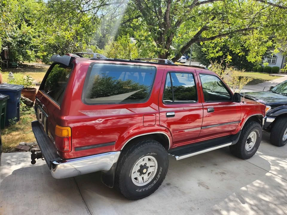 1994 Toyota 4Runner 2nd Gen - Image 2 of 10