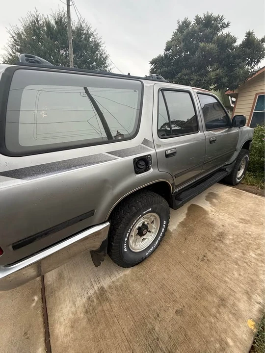 1994 Toyota 4Runner 2nd Gen - Image 13 of 18