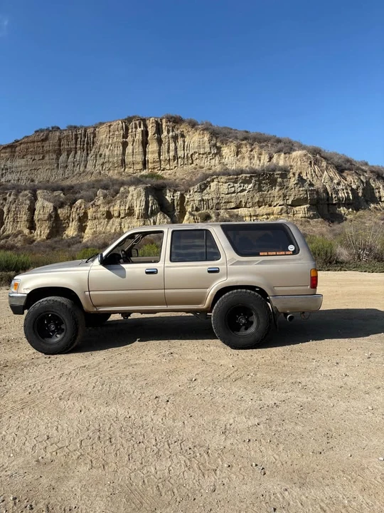 1994 Toyota 4Runner 2nd Gen - Image 5 of 10