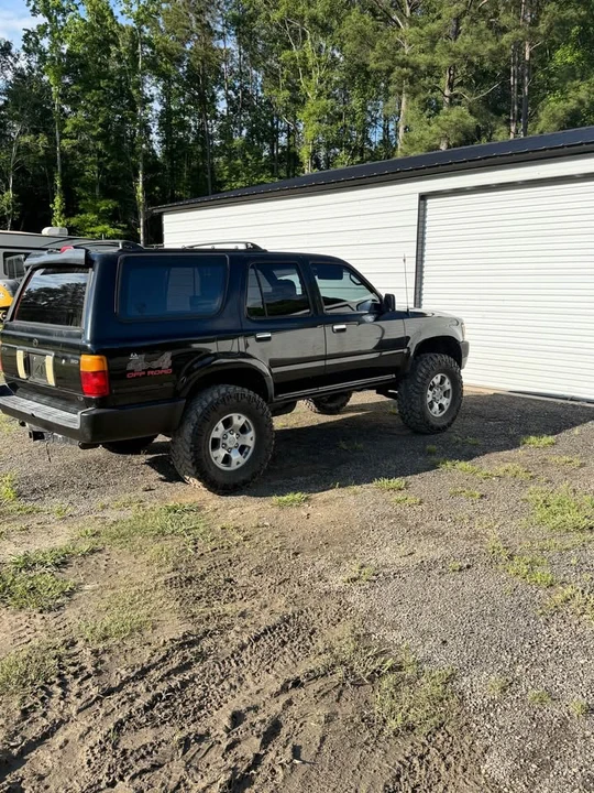 1994 Toyota 4Runner 2nd Gen - Image 2 of 8