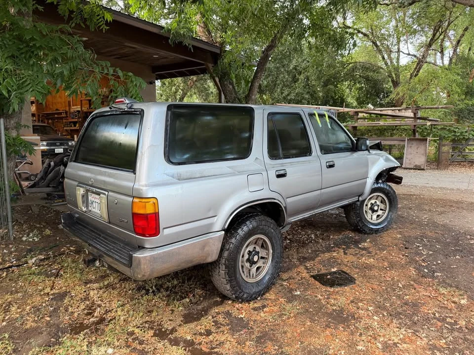 1994 Toyota 4Runner 2nd Gen - Image 5 of 11