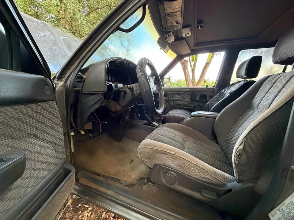 1994 Toyota 4Runner 2nd Gen - Image 9 of 11
