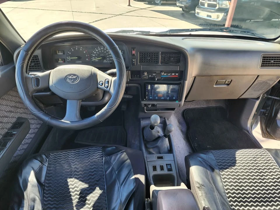 1994 Toyota 4Runner 2nd Gen - Image 7 of 10