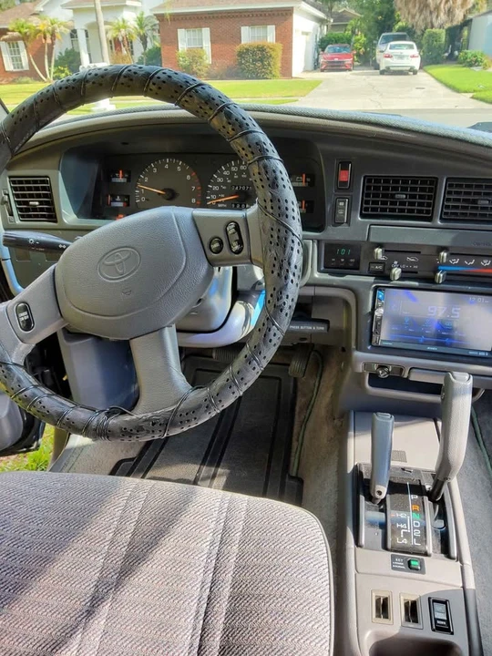 1994 Toyota 4Runner 2nd Gen - Image 10 of 13