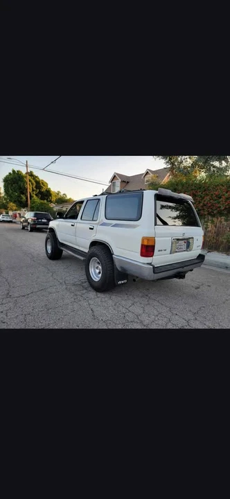 1994 Toyota 4Runner 2nd Gen - Image 2 of 11