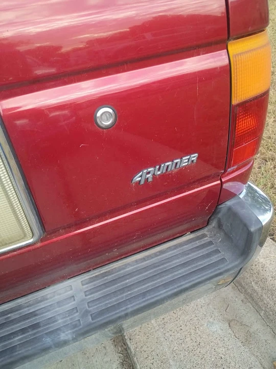 1994 Toyota 4Runner 2nd Gen - Image 2 of 9