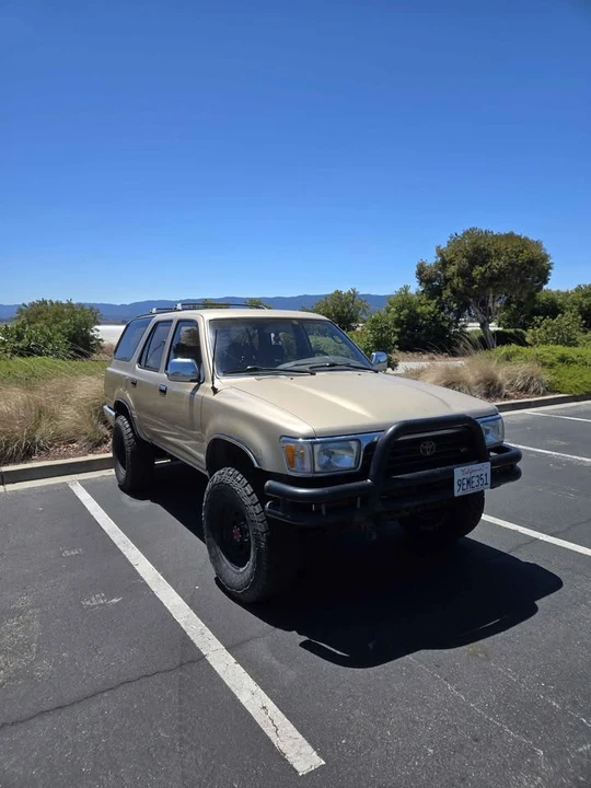 1994 Toyota 4Runner 2nd Gen - Image 2 of 12