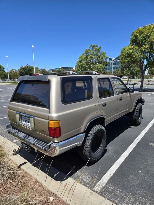 1994 Toyota 4Runner 2nd Gen - Image 3 of 12