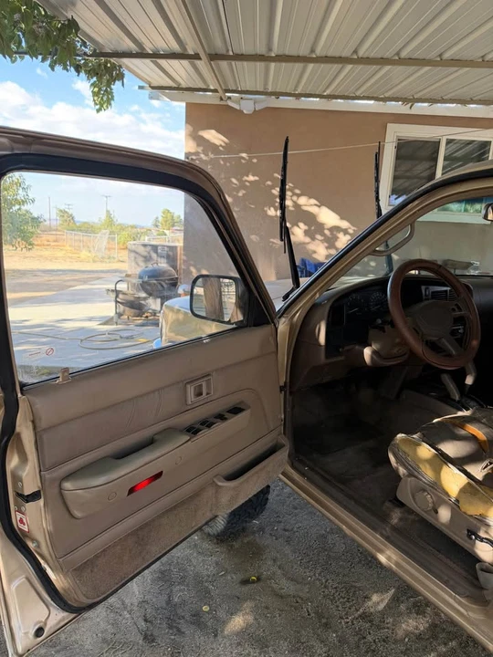 1994 Toyota 4Runner 2nd Gen - Image 9 of 10
