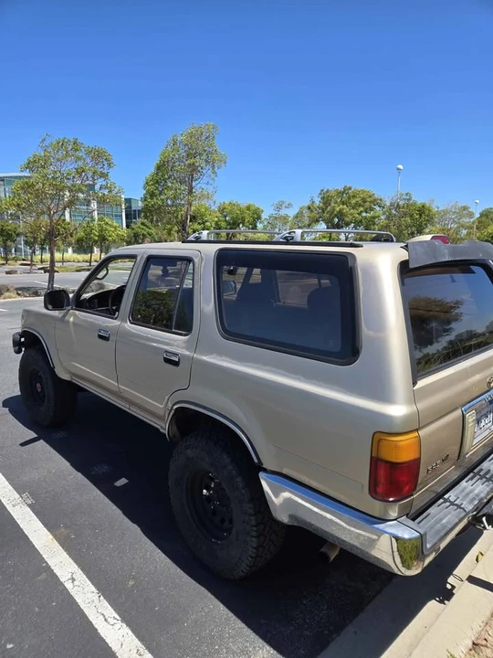 1994 Toyota 4Runner 2nd Gen - Image 4 of 12