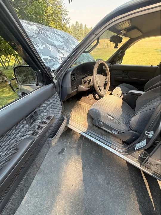 1994 Toyota 4Runner 2nd Gen - Image 5 of 8