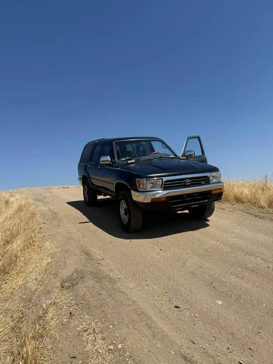 1994 Toyota 4Runner 2nd Gen - Image 2 of 6