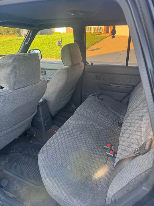 1994 Toyota 4Runner 2nd Gen - Image 9 of 12