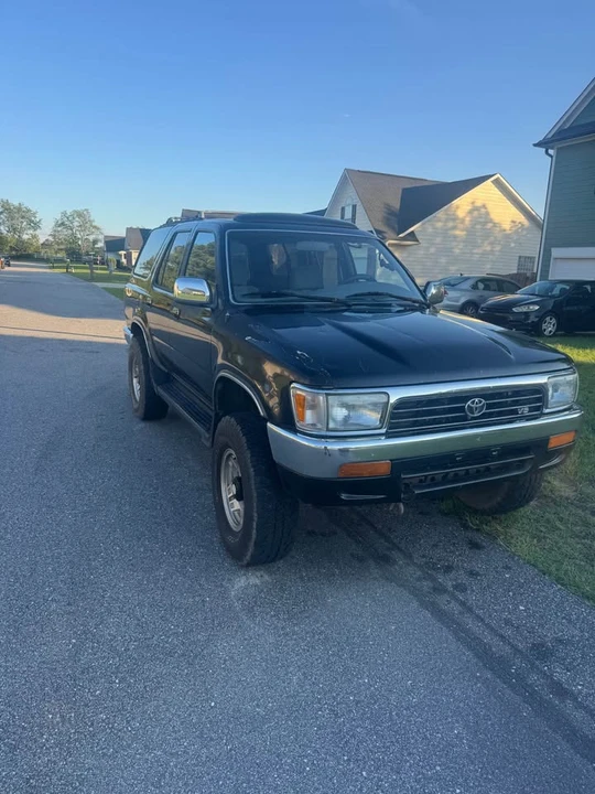 1994 Toyota 4Runner 2nd Gen - Image 3 of 12