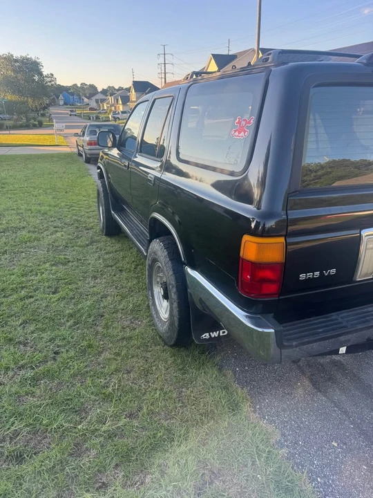 1994 Toyota 4Runner 2nd Gen - Image 5 of 12