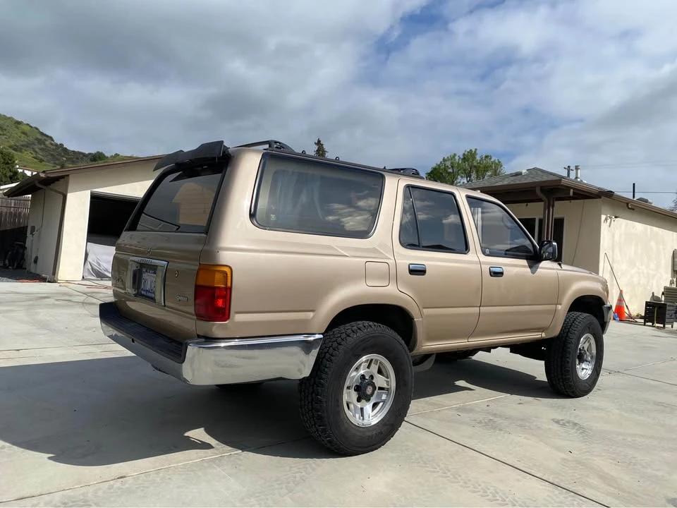 1994 Toyota 4Runner 2nd Gen - Image 3 of 11