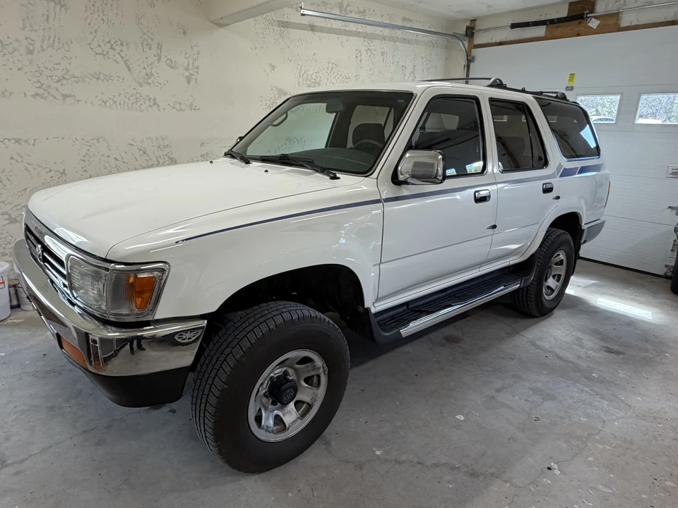1994 Toyota 4Runner 2nd Gen - Image 10 of 31