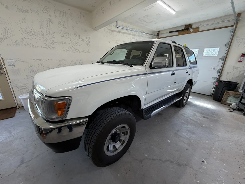 1994 Toyota 4Runner 2nd Gen - Image 11 of 31