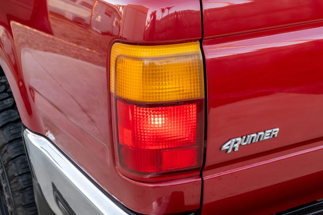 1994 Toyota 4Runner 2nd Gen - Image 12 of 31