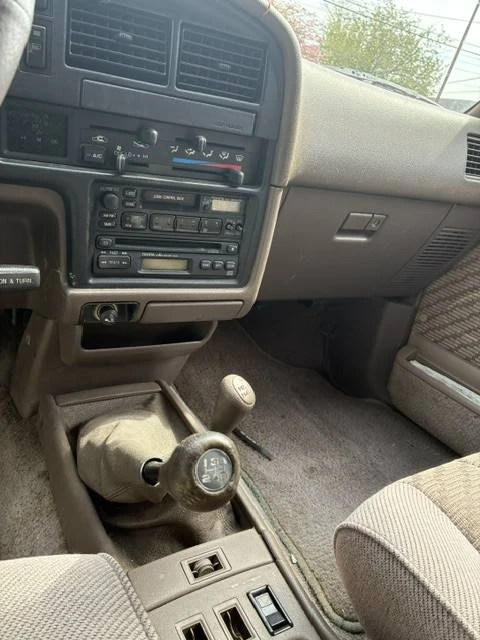 1994 Toyota 4Runner 2nd Gen - Image 10 of 14