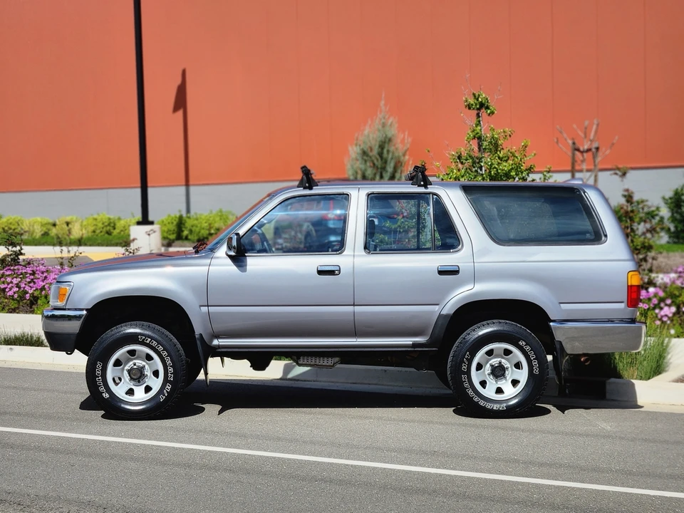 1994 Toyota 4Runner 2nd Gen - Image 12 of 31