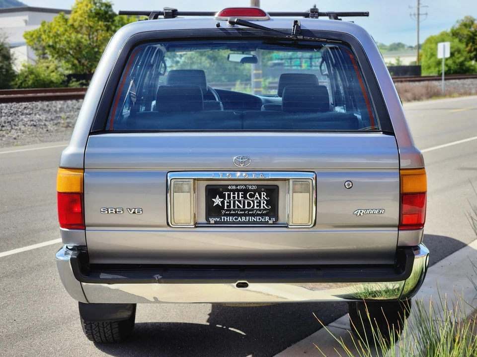 1994 Toyota 4Runner 2nd Gen - Image 21 of 31