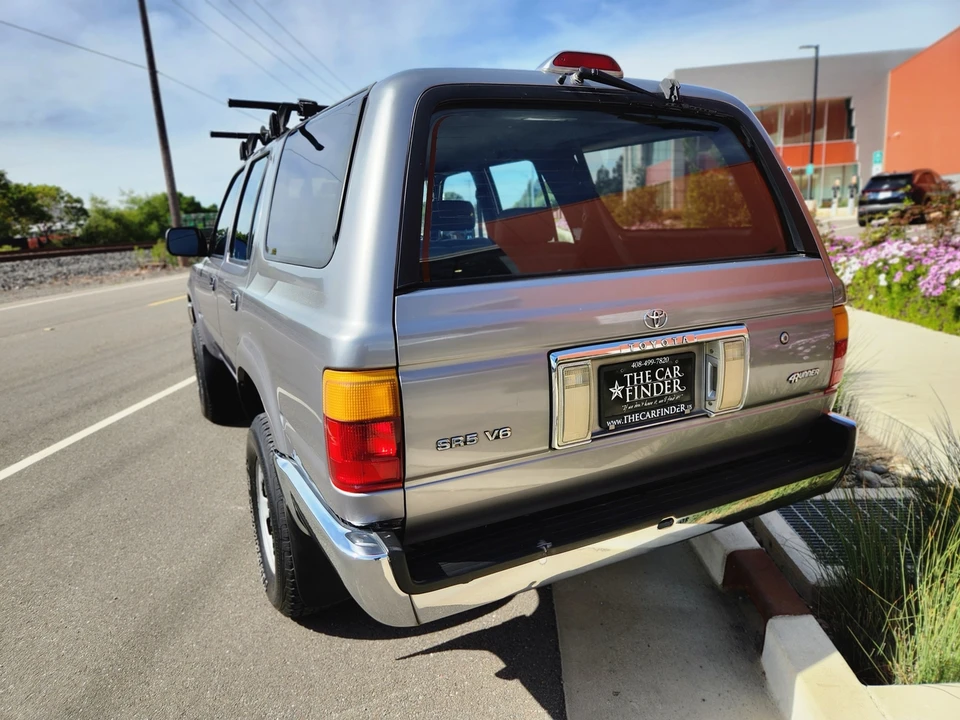 1994 Toyota 4Runner 2nd Gen - Image 18 of 31