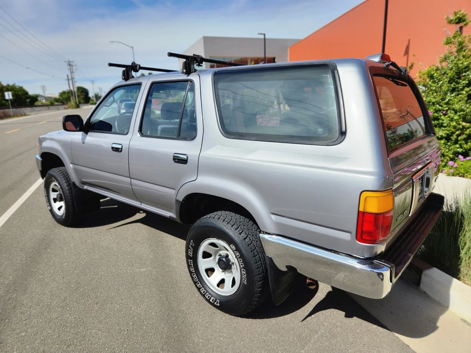 1994 Toyota 4Runner 2nd Gen - Image 14 of 31