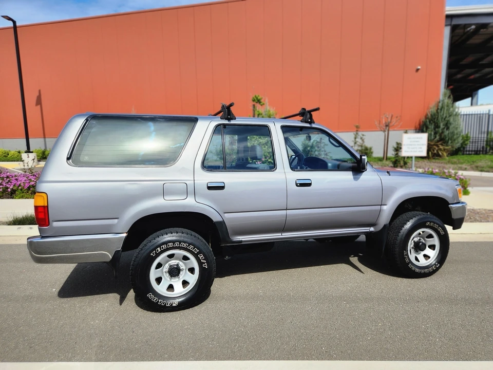 1994 Toyota 4Runner 2nd Gen - Image 27 of 31