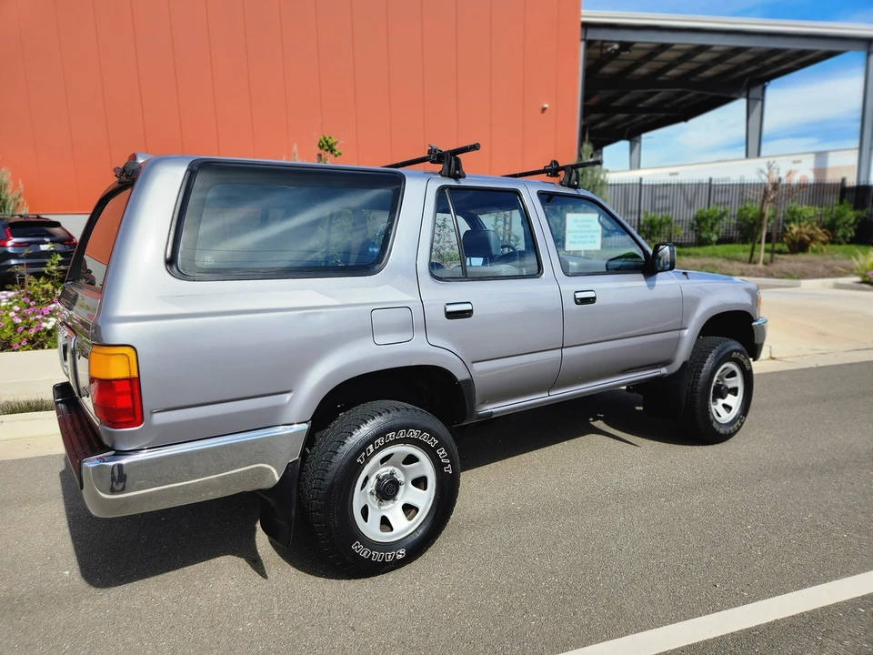 1994 Toyota 4Runner 2nd Gen - Image 26 of 31