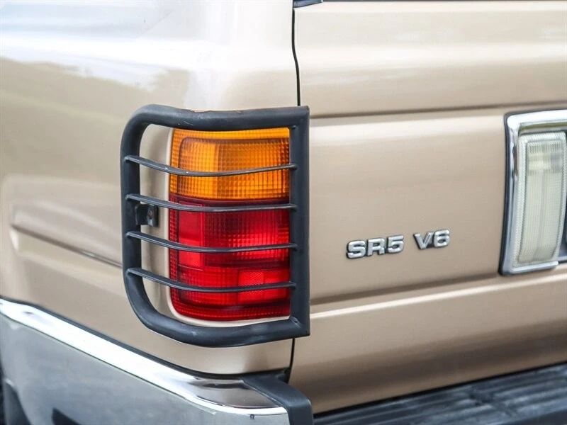 1994 Toyota 4Runner 2nd Gen - Image 13 of 21