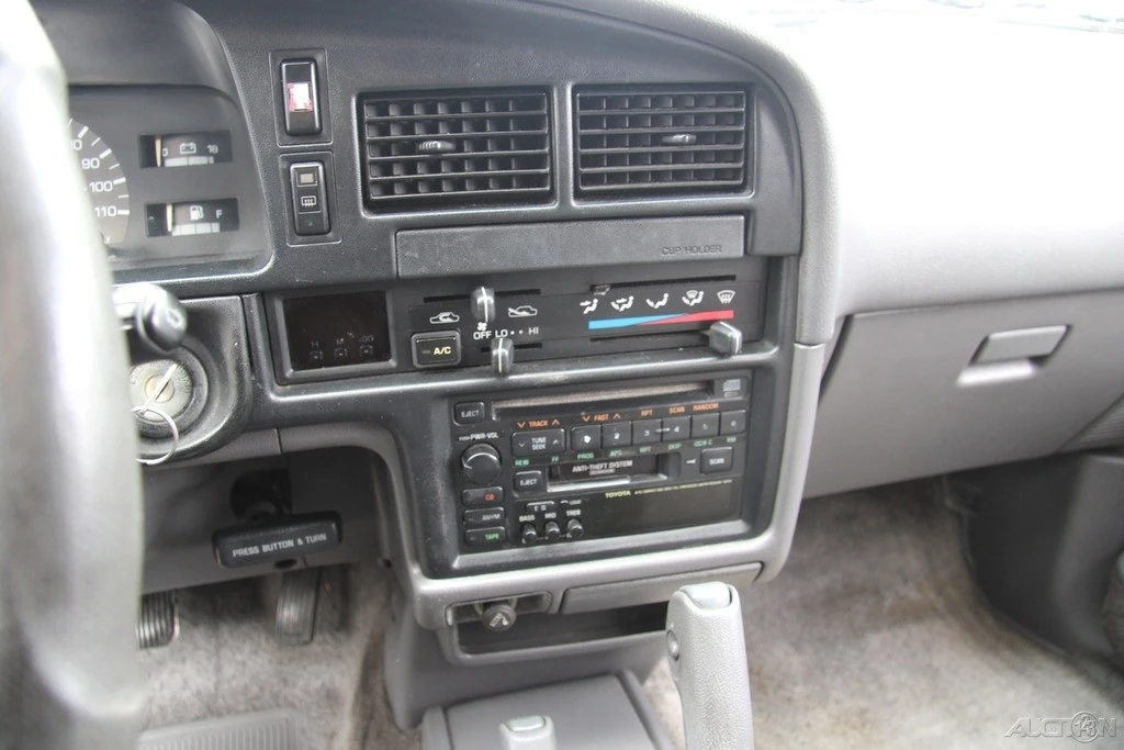 1994 Toyota 4Runner 2nd Gen - Image 16 of 21