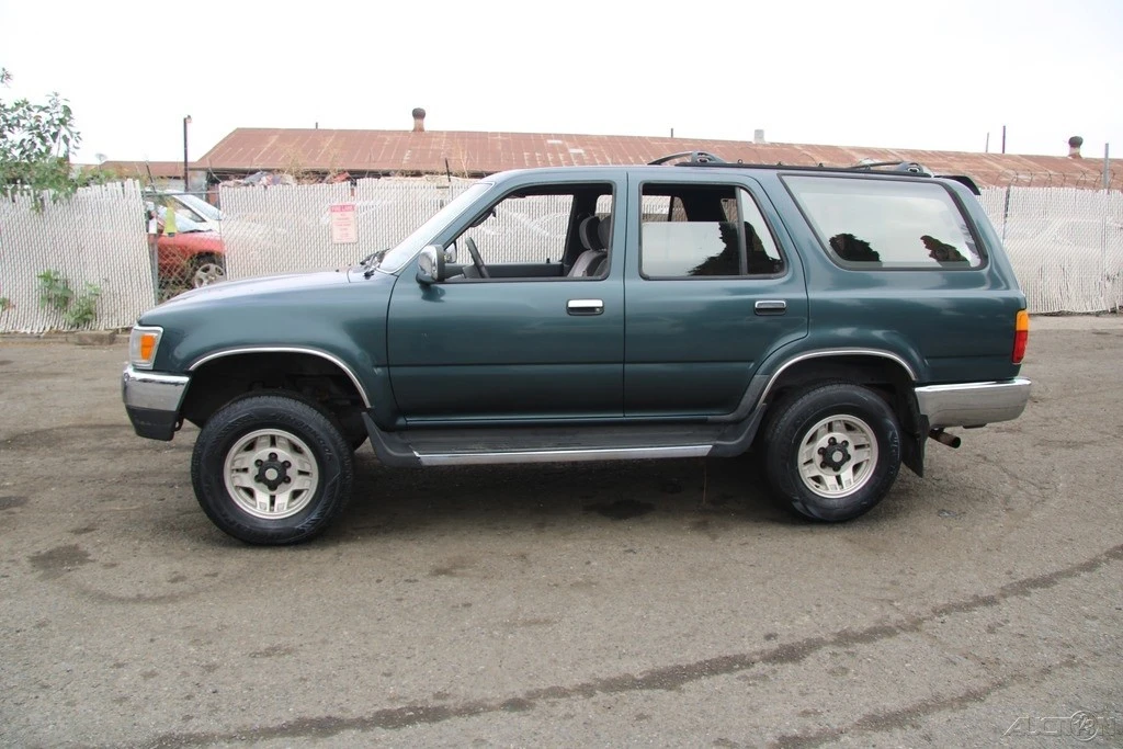 1994 Toyota 4Runner 2nd Gen - Image 3 of 21