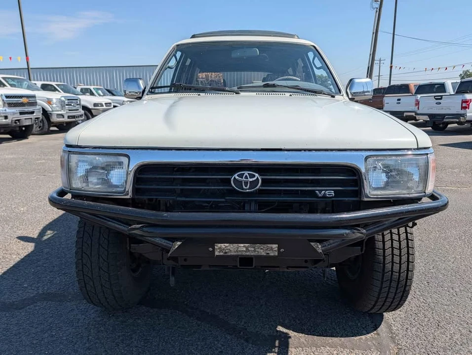 1994 Toyota 4Runner 2nd Gen - Image 9 of 16