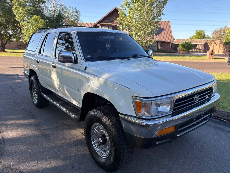 1994 Toyota 4Runner 2nd Gen - Image 2 of 19