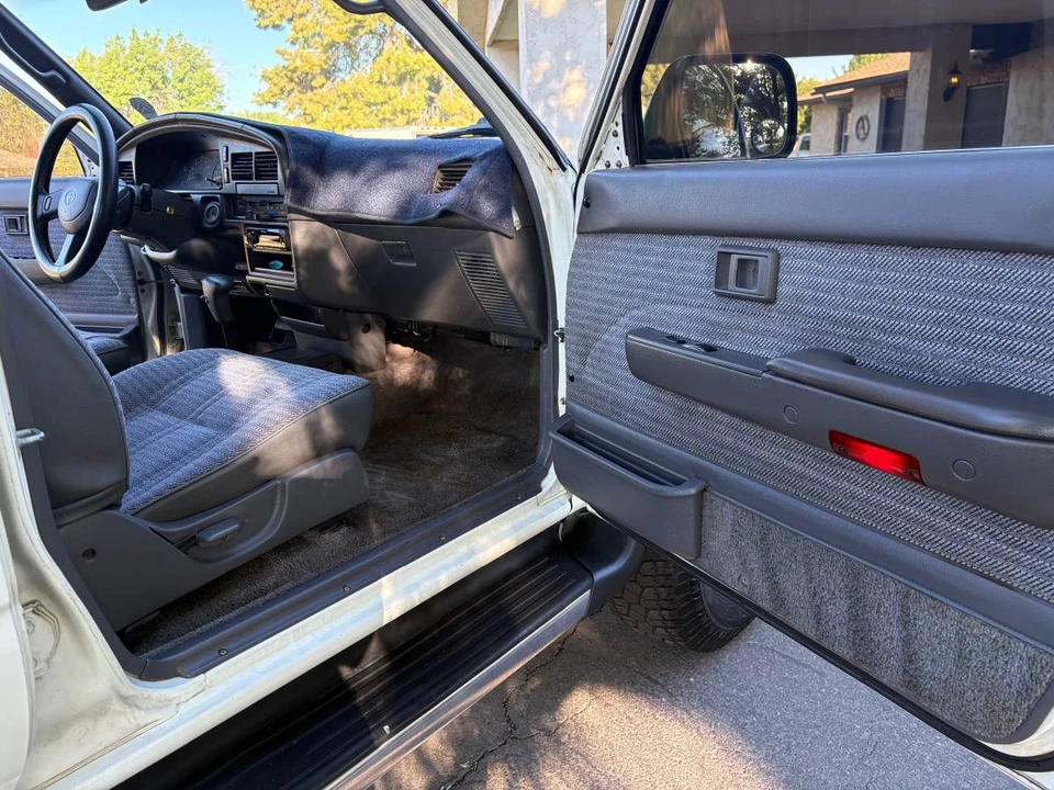 1994 Toyota 4Runner 2nd Gen - Image 13 of 19