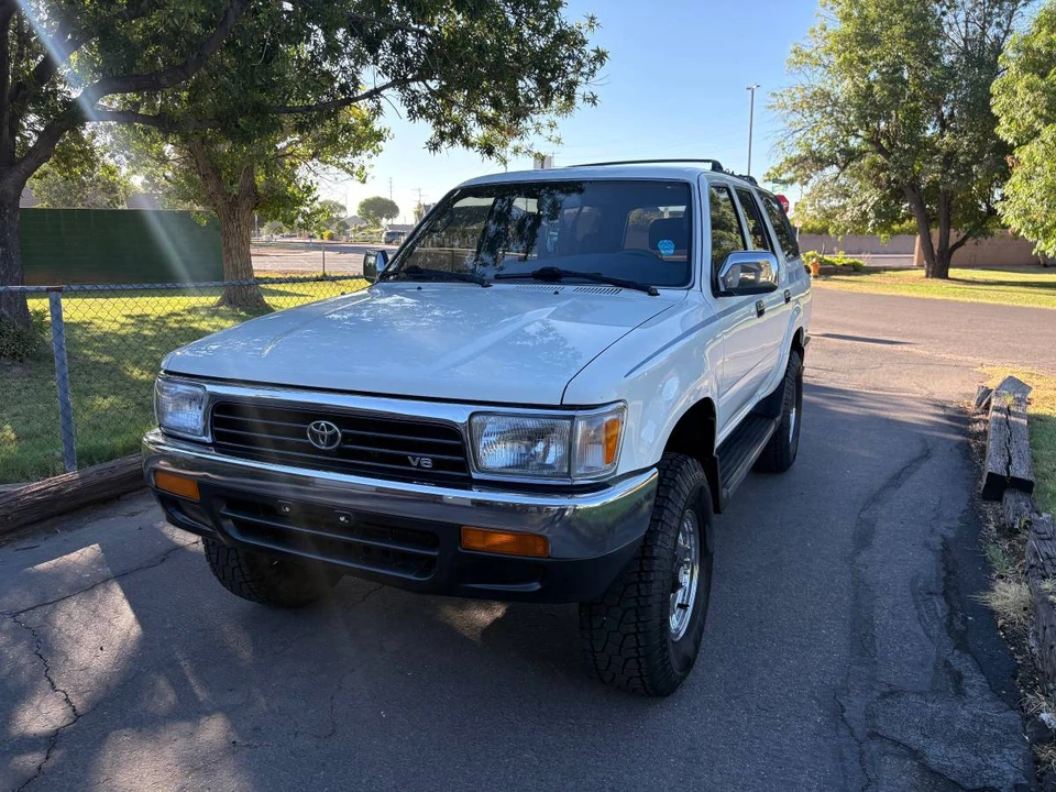 1994 Toyota 4Runner 2nd Gen - Image 9 of 19