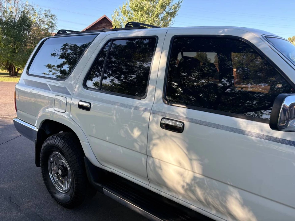 1994 Toyota 4Runner 2nd Gen - Image 10 of 19