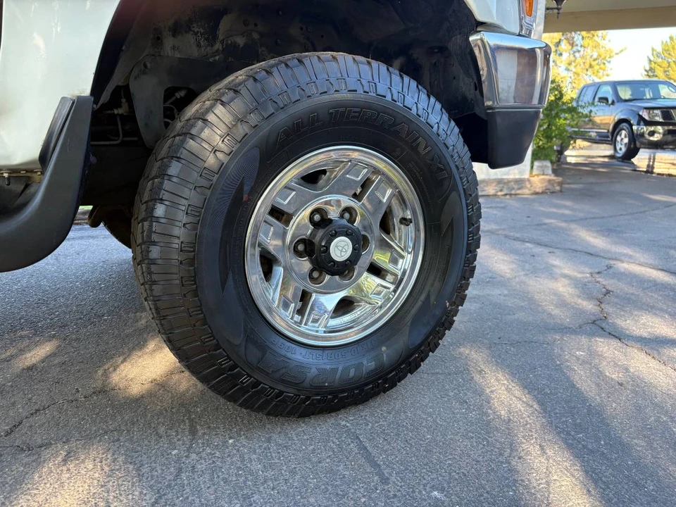 1994 Toyota 4Runner 2nd Gen - Image 17 of 19