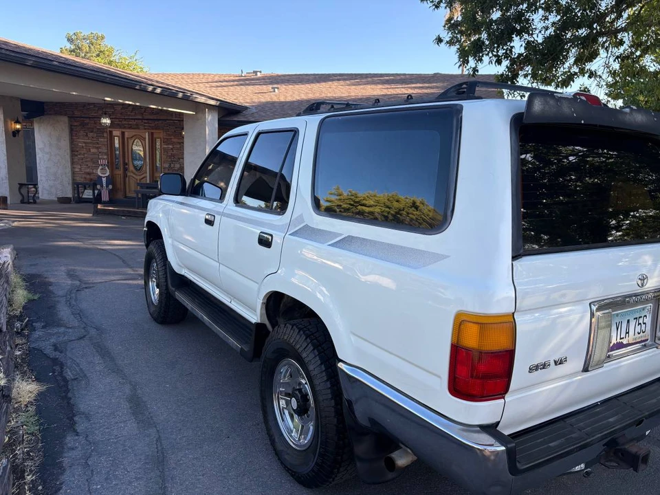 1994 Toyota 4Runner 2nd Gen - Image 8 of 19