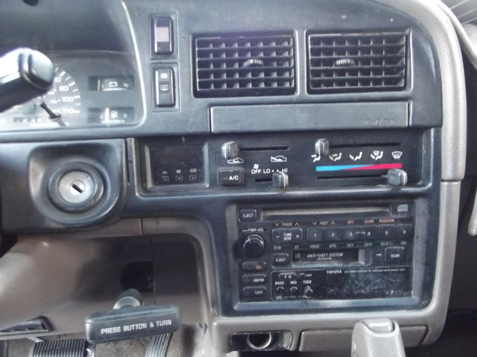 1994 Toyota 4Runner 2nd Gen - Image 13 of 20