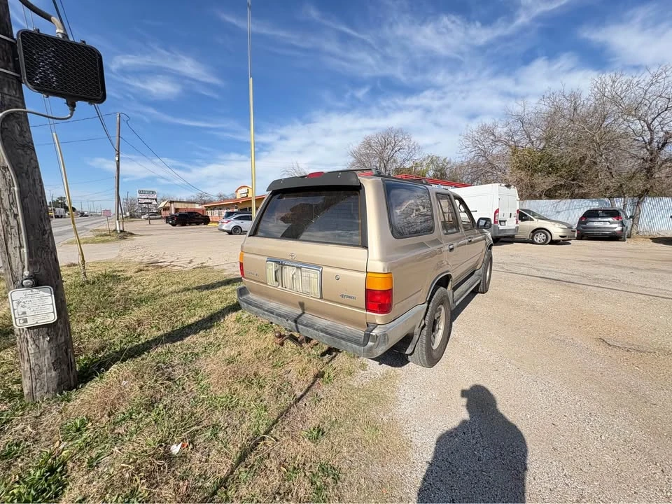 1994 Toyota 4Runner 2nd Gen - Image 7 of 9