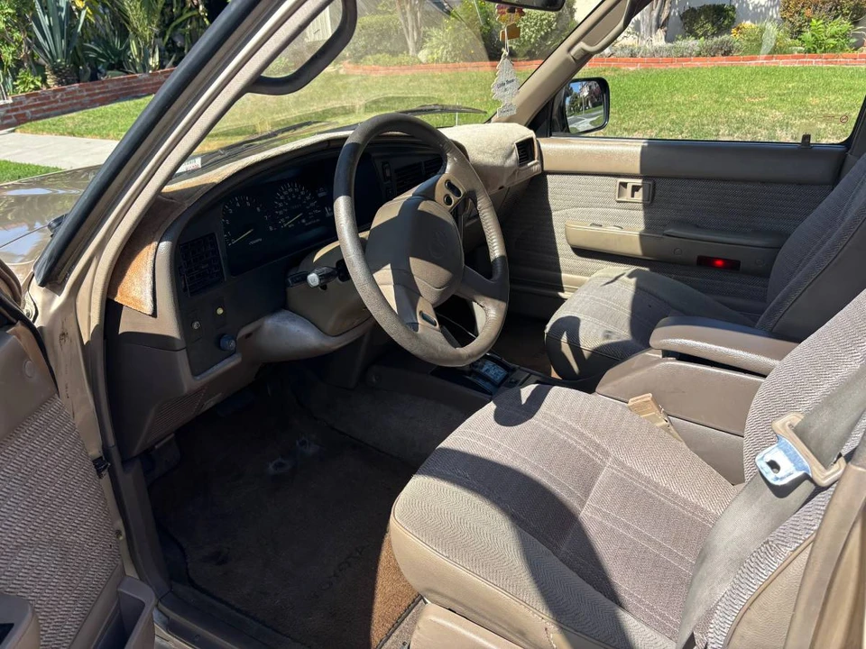1994 Toyota 4Runner 2nd Gen - Image 11 of 16