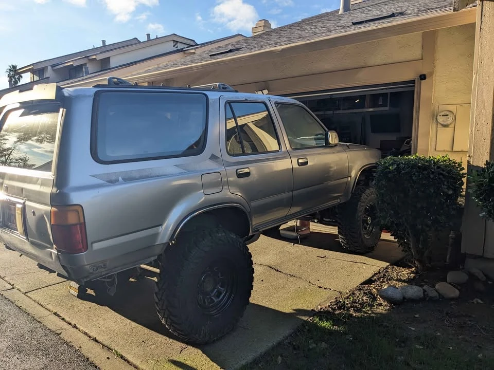 1994 Toyota 4Runner 2nd Gen - Image 2 of 20