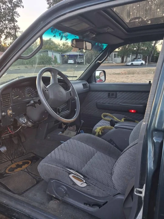 1994 Toyota 4Runner 2nd Gen - Image 2 of 5